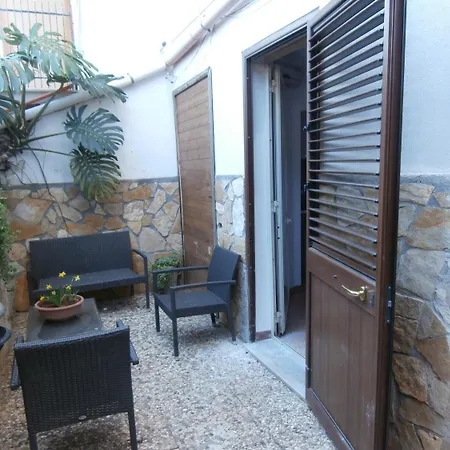 Busalacchi B&B-3
